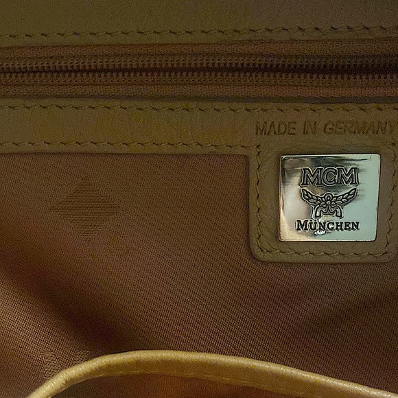 MCM Logo-Plaque Detailed Monogram Printed Backpack - Picture 4 of 5